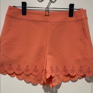 Women's Peach Scalloped Hem Shorts